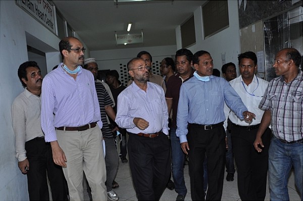 BGMEA Leaders visiting injured workers admitted to Enam Medical College Hospital Savar on 28 April 2013. 